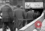 Standbild Arbeitnehmer Pontiac Michigan USA, 1942, aus Sekunde 22 historischem Filmmaterial Videoclip 65675052413
