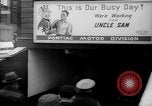 Standbild Arbeitnehmer Pontiac Michigan USA, 1942, aus Sekunde 24 historischem Filmmaterial Videoclip 65675052413