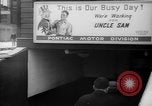Standbild Arbeitnehmer Pontiac Michigan USA, 1942, aus Sekunde 34 historischem Filmmaterial Videoclip 65675052413