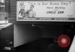 Standbild Arbeitnehmer Pontiac Michigan USA, 1942, aus Sekunde 35 historischem Filmmaterial Videoclip 65675052413