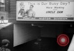 Standbild Arbeitnehmer Pontiac Michigan USA, 1942, aus Sekunde 37 historischem Filmmaterial Videoclip 65675052413