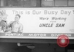 Standbild Arbeitnehmer Pontiac Michigan USA, 1942, aus Sekunde 39 historischem Filmmaterial Videoclip 65675052413