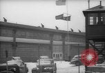 Standbild Arbeitnehmer Pontiac Michigan USA, 1942, aus Sekunde 53 historischem Filmmaterial Videoclip 65675052413