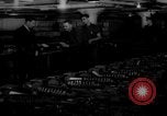 Immagine di Gli ufficiali navali Pontiac Michigan USA, 1942, secondo 1 filmato di repertorio 65675052414