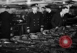 Immagine di Gli ufficiali navali Pontiac Michigan USA, 1942, secondo 22 filmato di repertorio 65675052414