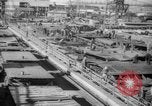 Standbild Liberty Schiffsbau Zweiter Weltkrieg Richmond California USA, 1942, aus Sekunde 13 historischem Filmmaterial Videoclip 65675052418