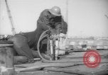 Standbild Liberty Schiffsbau Zweiter Weltkrieg Richmond California USA, 1942, aus Sekunde 31 historischem Filmmaterial Videoclip 65675052418