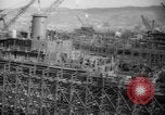 Image soudeurs Richmond California USA, 1942, de la seconde 27 séquences d'archives historiques vidéo 65675052419