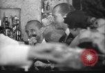 Immagine di 21 Club New York City USA, 1934, secondo 52 filmato di repertorio 65675052423