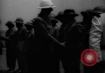 Standbild General Charles de Gaulle Fort Lamy französische Äquatorialafrika, 1941, aus Sekunde 48 historischem Filmmaterial Videoclip 65675052426