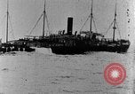 Standbild Untergang ein herrenloses Schiff United States USA, 1905, aus Sekunde 32 historischem Filmmaterial Videoclip 65675052476