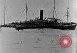 Standbild Untergang ein herrenloses Schiff United States USA, 1905, aus Sekunde 37 historischem Filmmaterial Videoclip 65675052476