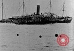 Standbild Untergang ein herrenloses Schiff United States USA, 1905, aus Sekunde 38 historischem Filmmaterial Videoclip 65675052476