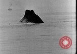Standbild Untergang ein herrenloses Schiff United States USA, 1905, aus Sekunde 47 historischem Filmmaterial Videoclip 65675052476