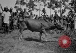 Standbild native people Uganda, 1924, aus Sekunde 13 historischem Filmmaterial Videoclip 65675052481