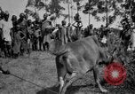 Standbild native people Uganda, 1924, aus Sekunde 23 historischem Filmmaterial Videoclip 65675052481