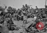 Standbild native people Uganda, 1924, aus Sekunde 36 historischem Filmmaterial Videoclip 65675052481