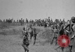 Standbild native people Uganda, 1924, aus Sekunde 41 historischem Filmmaterial Videoclip 65675052481
