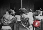 Immagine di Popolazioni indigene Uganda, 1924, secondo 38 filmato di repertorio 65675052483
