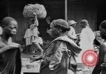 Immagine di Popolazioni indigene Uganda, 1924, secondo 42 filmato di repertorio 65675052483