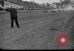 Standbild Cliff Woodbury gewinnt AAA Dirt Track Weltmeisterschaften Detroit Michigan USA, 1927, aus Sekunde 32 historischem Filmmaterial Videoclip 65675052487
