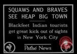 Standbild Blackfoot Indianer besuchen Sie New York City Mayor Walker New York City USA, 1927, aus Sekunde 5 historischem Filmmaterial Videoclip 65675052488