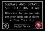 Standbild Blackfoot Indianer besuchen Sie New York City Mayor Walker New York City USA, 1927, aus Sekunde 13 historischem Filmmaterial Videoclip 65675052488