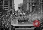 Standbild Blackfoot Indianer besuchen Sie New York City Mayor Walker New York City USA, 1927, aus Sekunde 18 historischem Filmmaterial Videoclip 65675052488