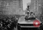 Standbild Blackfoot Indianer besuchen Sie New York City Mayor Walker New York City USA, 1927, aus Sekunde 27 historischem Filmmaterial Videoclip 65675052488