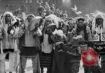 Standbild Blackfoot Indianer besuchen Sie New York City Mayor Walker New York City USA, 1927, aus Sekunde 32 historischem Filmmaterial Videoclip 65675052488