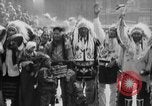 Standbild Blackfoot Indianer besuchen Sie New York City Mayor Walker New York City USA, 1927, aus Sekunde 37 historischem Filmmaterial Videoclip 65675052488