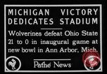 Immagine di La prima partita di calcio nel 1927 a New Michigan Stadium Ann Arbor Michigan USA, 1927, secondo 8 filmato di repertorio 65675052490