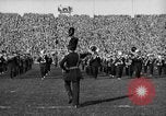 Immagine di La prima partita di calcio nel 1927 a New Michigan Stadium Ann Arbor Michigan USA, 1927, secondo 19 filmato di repertorio 65675052490