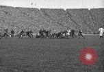 Immagine di La prima partita di calcio nel 1927 a New Michigan Stadium Ann Arbor Michigan USA, 1927, secondo 32 filmato di repertorio 65675052490