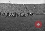 Immagine di La prima partita di calcio nel 1927 a New Michigan Stadium Ann Arbor Michigan USA, 1927, secondo 33 filmato di repertorio 65675052490