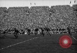 Immagine di La prima partita di calcio nel 1927 a New Michigan Stadium Ann Arbor Michigan USA, 1927, secondo 41 filmato di repertorio 65675052490
