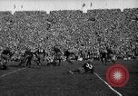 Immagine di La prima partita di calcio nel 1927 a New Michigan Stadium Ann Arbor Michigan USA, 1927, secondo 46 filmato di repertorio 65675052490