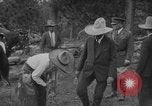 Immagine di Presidente Calvin Coolidge a Mount Rushmore Black Hills South Dakota USA, 1927, secondo 16 filmato di repertorio 65675052493