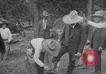 Immagine di Presidente Calvin Coolidge a Mount Rushmore Black Hills South Dakota USA, 1927, secondo 20 filmato di repertorio 65675052493