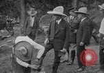 Immagine di Presidente Calvin Coolidge a Mount Rushmore Black Hills South Dakota USA, 1927, secondo 25 filmato di repertorio 65675052493