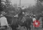 Immagine di Presidente Calvin Coolidge a Mount Rushmore Black Hills South Dakota USA, 1927, secondo 35 filmato di repertorio 65675052493
