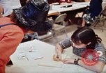 Standbild Roten Kreuzes United States USA, 1972, aus Sekunde 17 historischem Filmmaterial Videoclip 65675052497