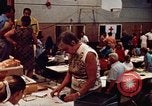 Standbild Roten Kreuzes United States USA, 1972, aus Sekunde 40 historischem Filmmaterial Videoclip 65675052497