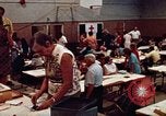 Standbild Roten Kreuzes United States USA, 1972, aus Sekunde 42 historischem Filmmaterial Videoclip 65675052497