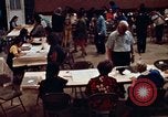 Standbild Roten Kreuzes United States USA, 1972, aus Sekunde 57 historischem Filmmaterial Videoclip 65675052497