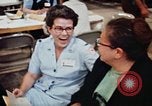 Standbild Roten Kreuzes United States USA, 1972, aus Sekunde 60 historischem Filmmaterial Videoclip 65675052497