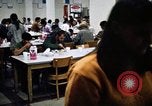 Image Les travailleurs de la Croix-Rouge United States USA, 1972, de la seconde 29 séquences d'archives historiques vidéo 65675052498
