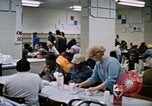 Image Les travailleurs de la Croix-Rouge United States USA, 1972, de la seconde 53 séquences d'archives historiques vidéo 65675052498