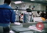Image Les travailleurs de la Croix-Rouge United States USA, 1972, de la seconde 61 séquences d'archives historiques vidéo 65675052498