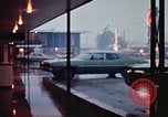 Standbild Wasser auf der Straße Rapid City South Dakota USA, 1972, aus Sekunde 45 historischem Filmmaterial Videoclip 65675052499